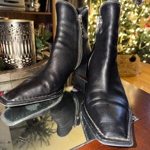 Designer Alexander Wang Black Leather Zip Boots - EUC - MSRP $999 SZ 39 (8.5/9)